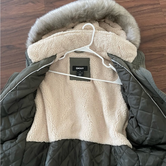 DKNY Parka Fur Trim Hooded, zippered Belted Warm Jacket - Picture 4 of 10